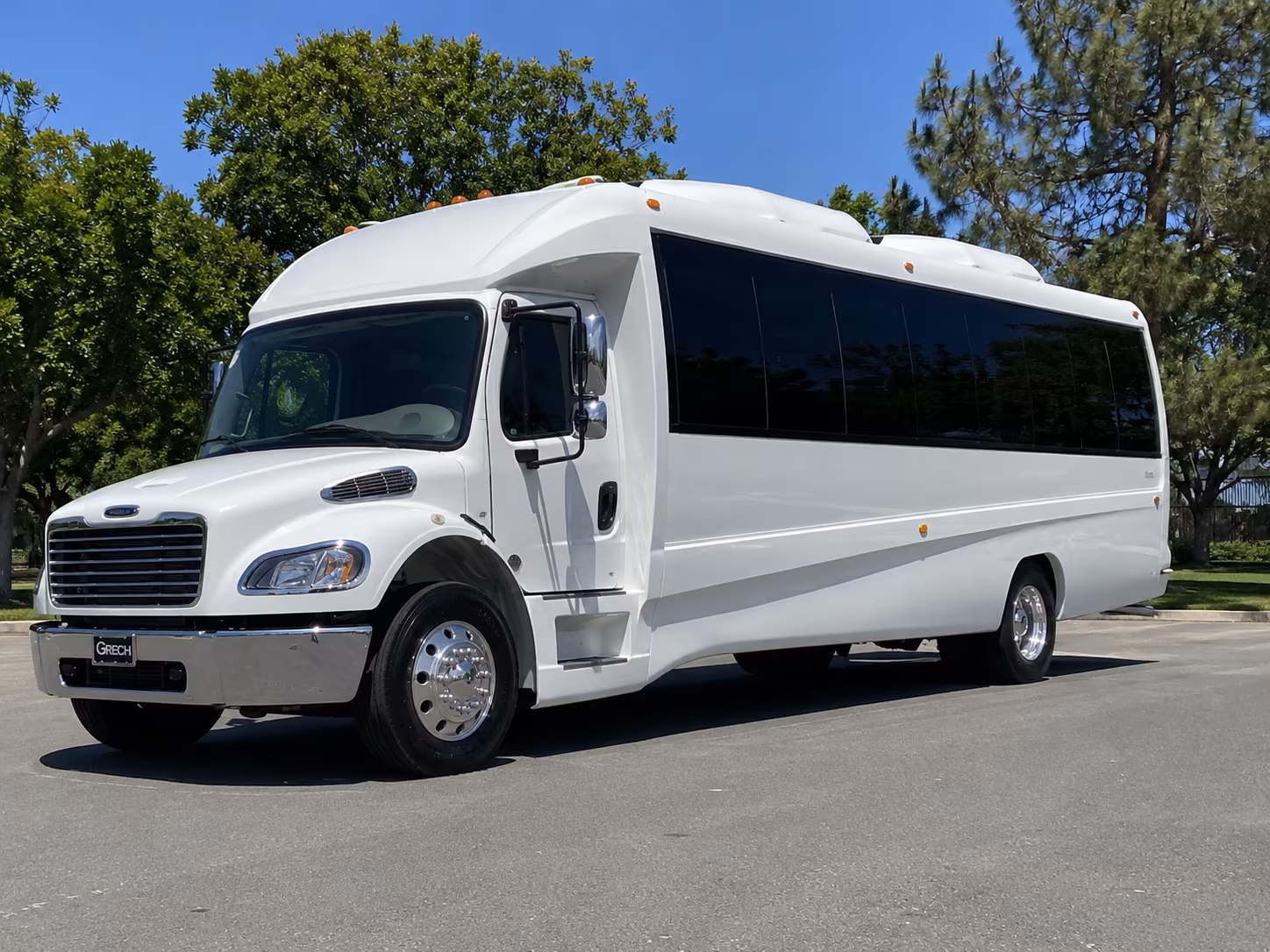 Tuscaloosa Birthday, Sweet 16, & Quinceañera Party Bus Rentals