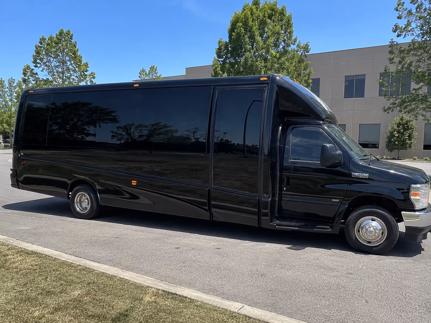 Birmingham Winery Tour & Pub Crawl Transportation