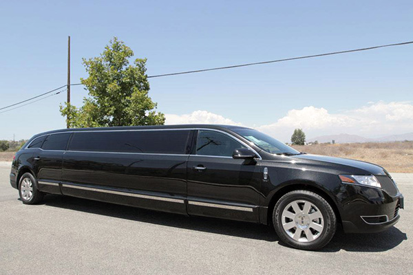 Birmingham 8 Passenger Limo